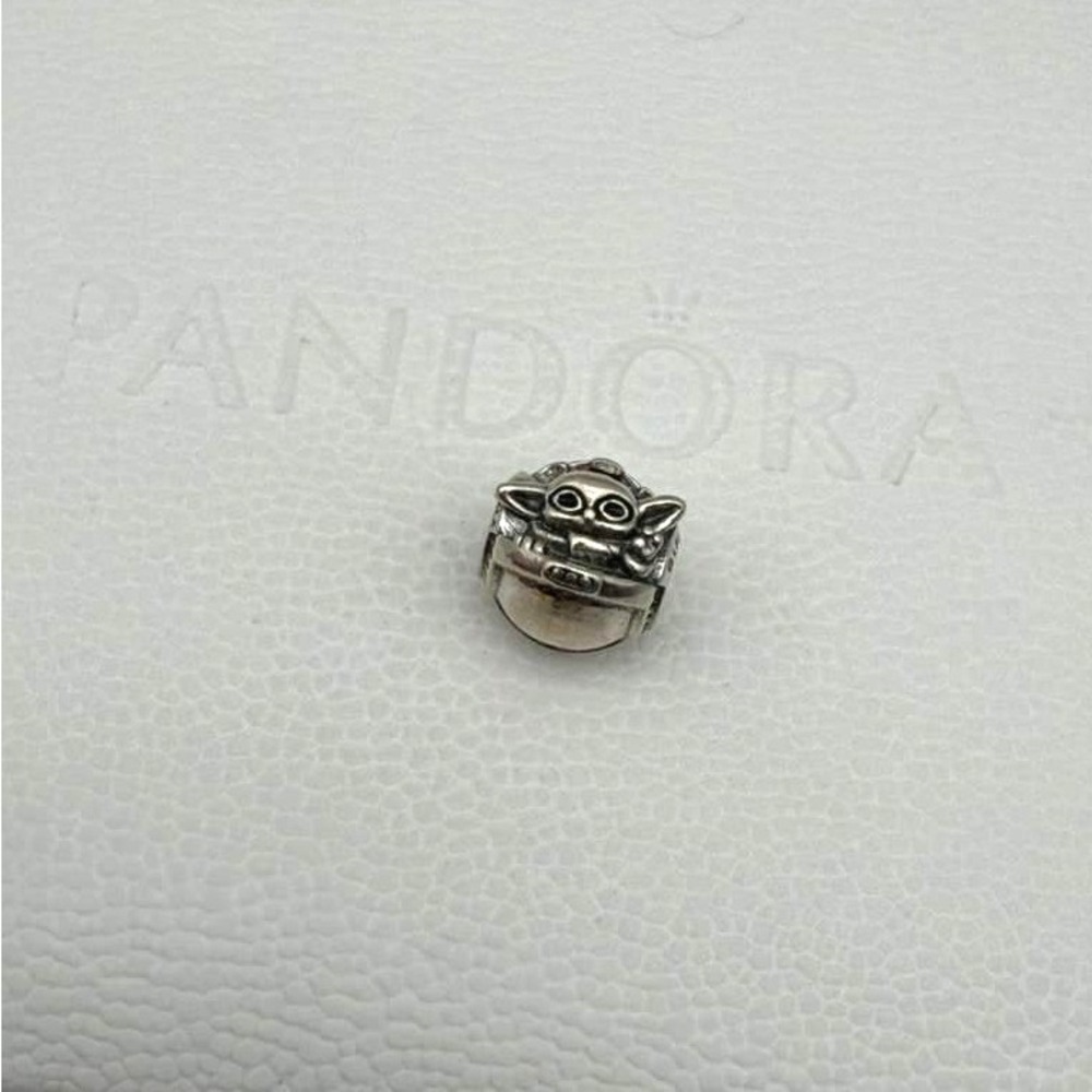 Pandora Star Wars Grogu Pram Charm – S925 Sterling Silver – Brand New‎
